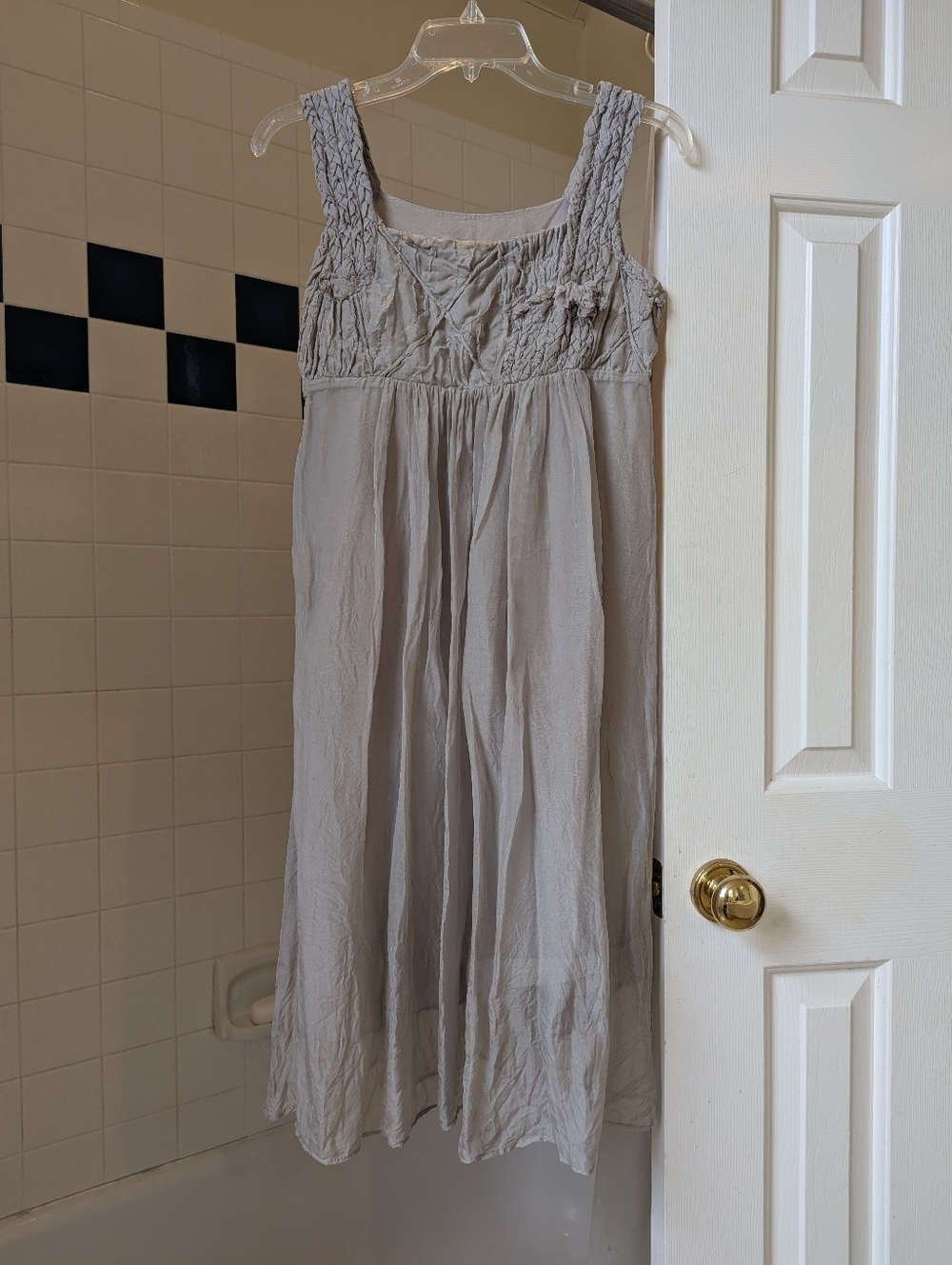 100% Silk sleeveless grey dress with a smocked bodice Size XS